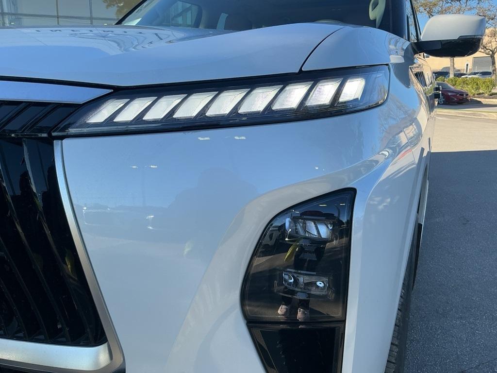 new 2026 INFINITI QX80 car, priced at $89,480