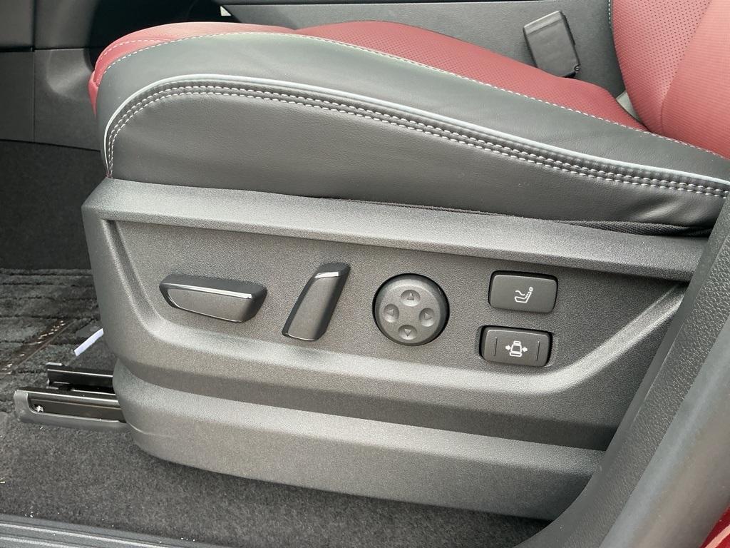 new 2026 INFINITI QX80 car, priced at $111,775