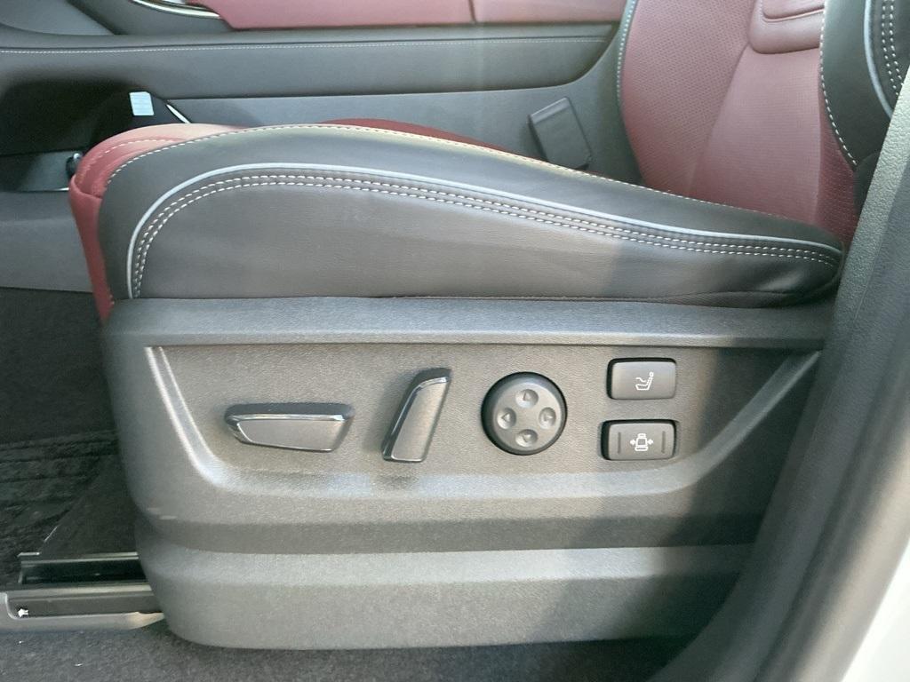 new 2026 INFINITI QX80 car, priced at $110,980