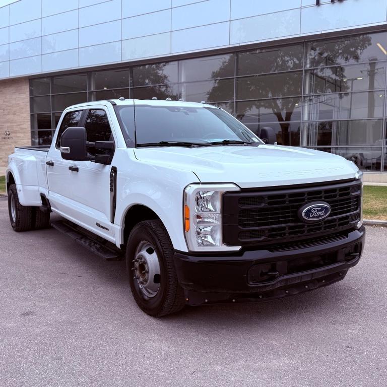 used 2023 Ford F-350 car, priced at $40,000
