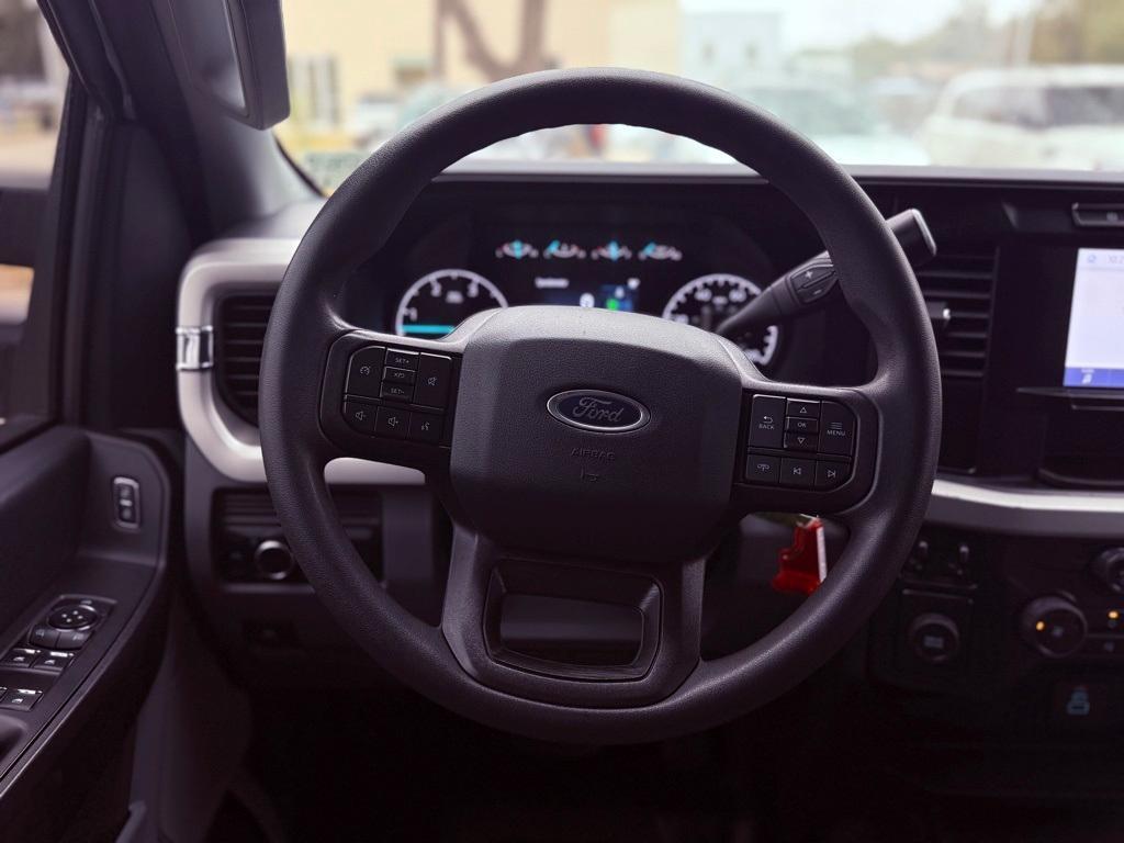 used 2023 Ford F-350 car, priced at $40,000