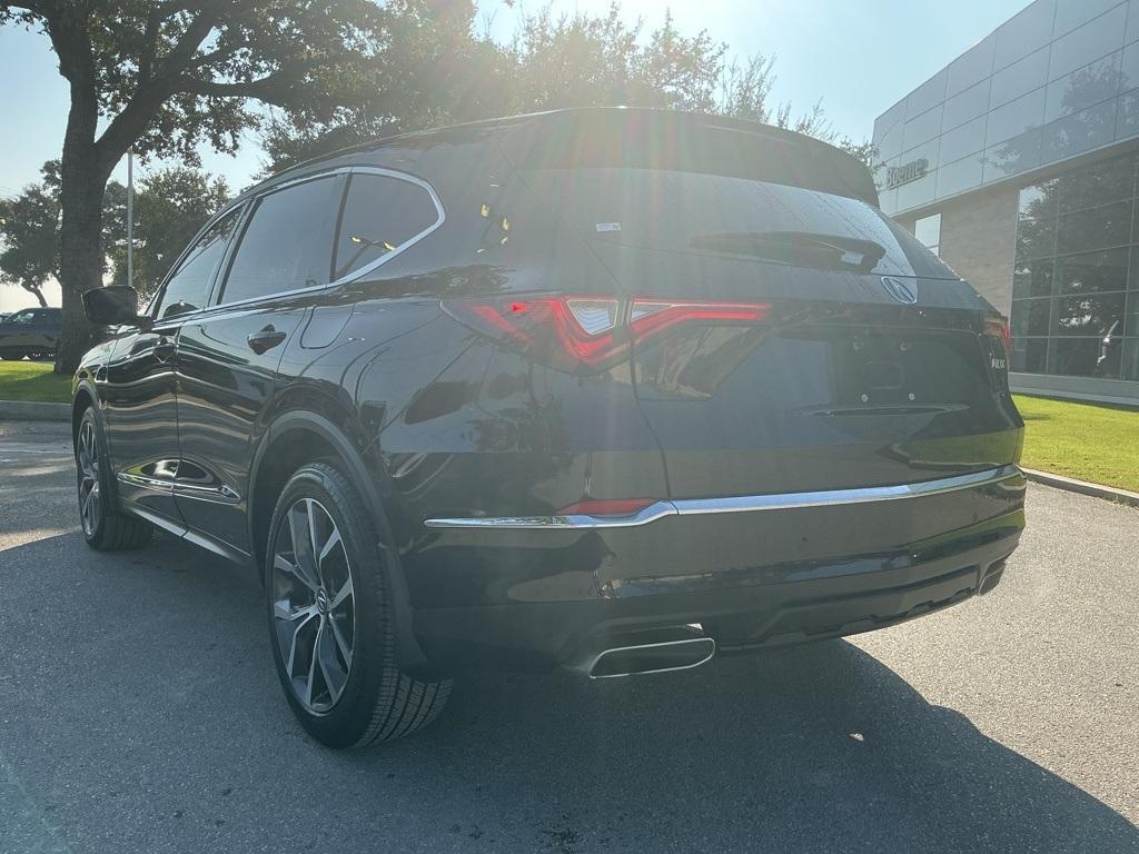 used 2023 Acura MDX car, priced at $35,899