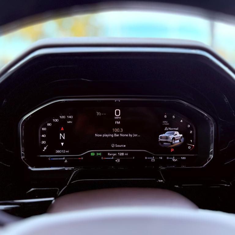 used 2024 GMC Sierra 1500 car, priced at $40,487