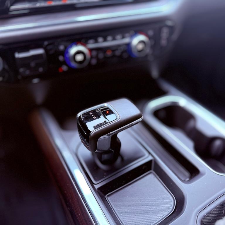 used 2024 GMC Sierra 1500 car, priced at $40,487