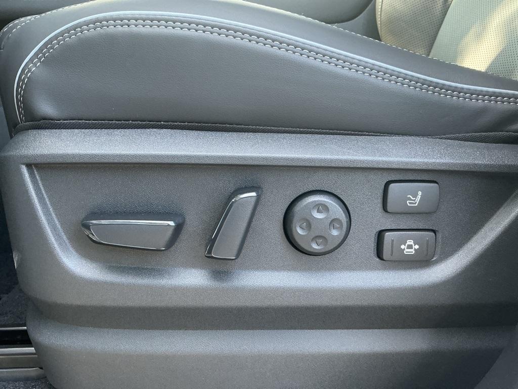 new 2026 INFINITI QX80 car, priced at $105,920