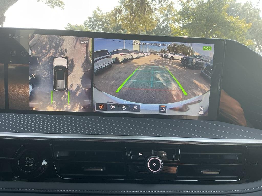 new 2026 INFINITI QX80 car, priced at $105,920