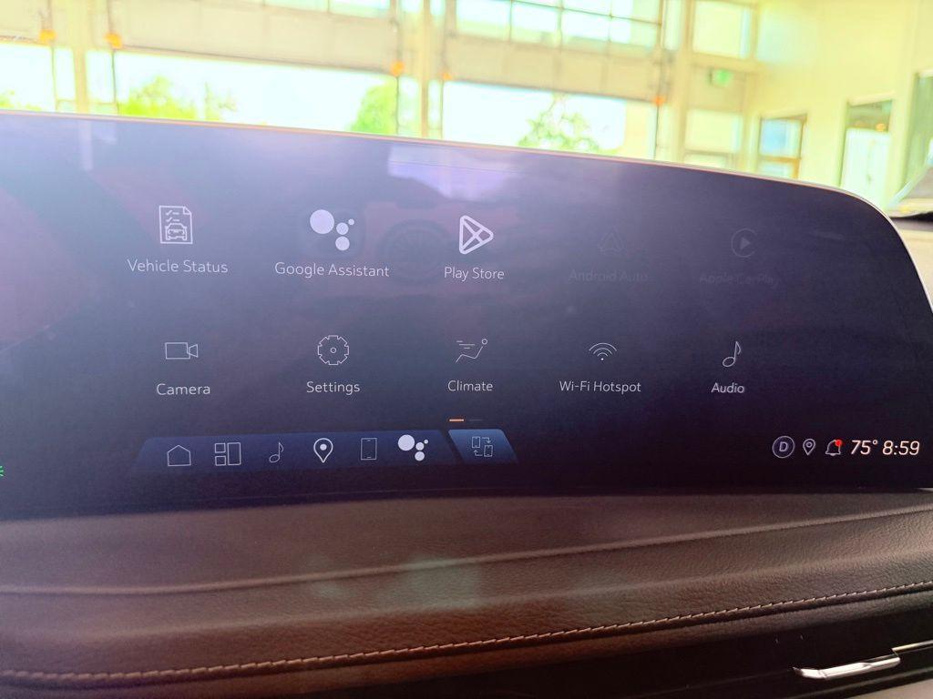 used 2025 Cadillac XT4 car, priced at $30,917