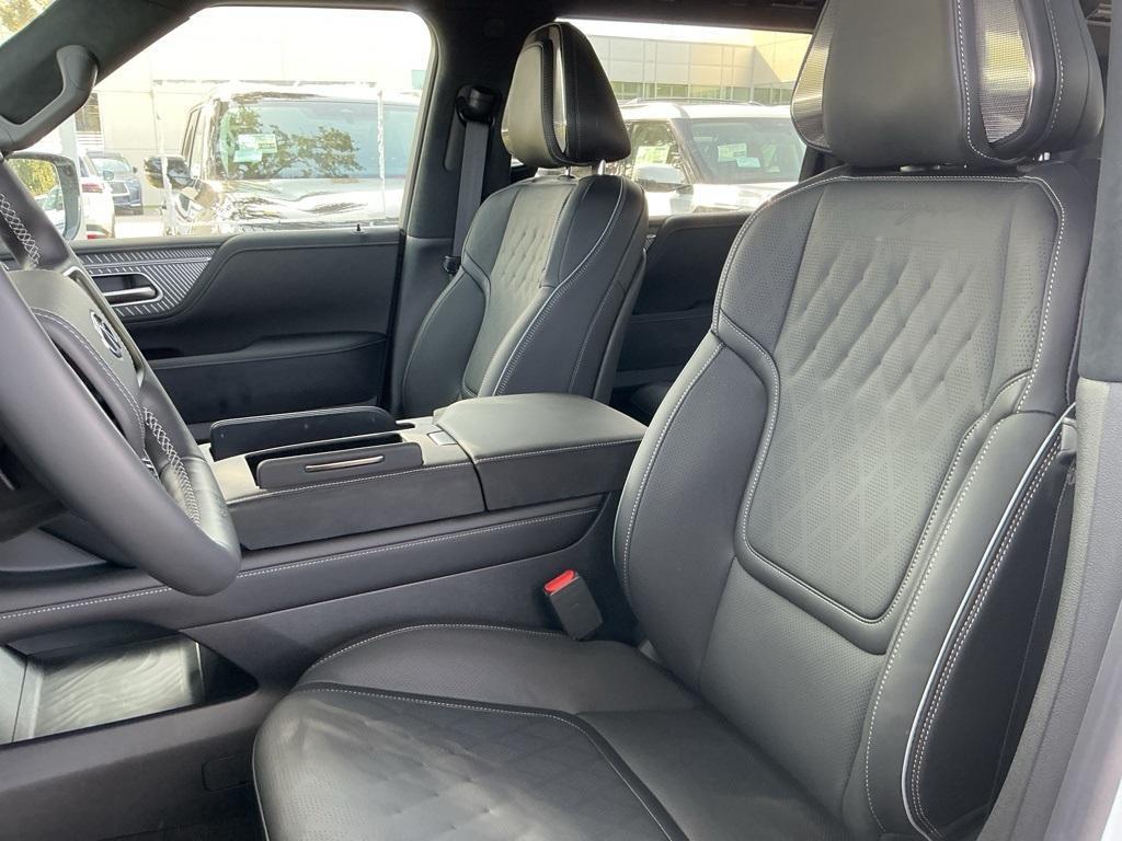 new 2026 INFINITI QX80 car, priced at $110,920