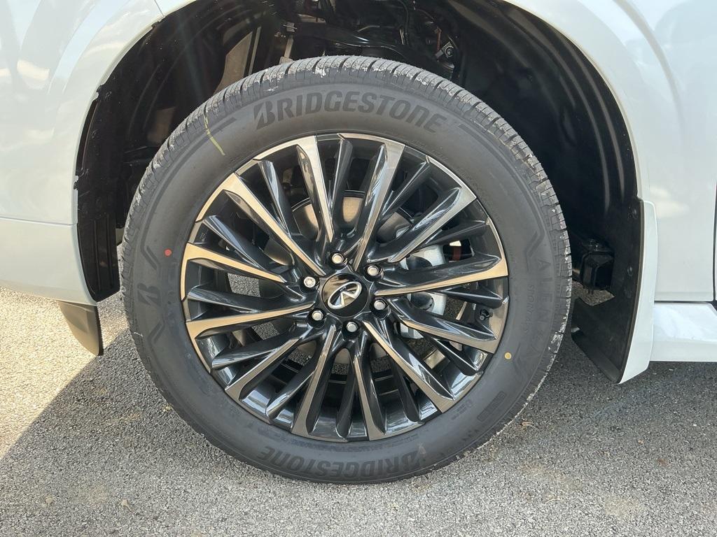 new 2026 INFINITI QX80 car, priced at $110,920