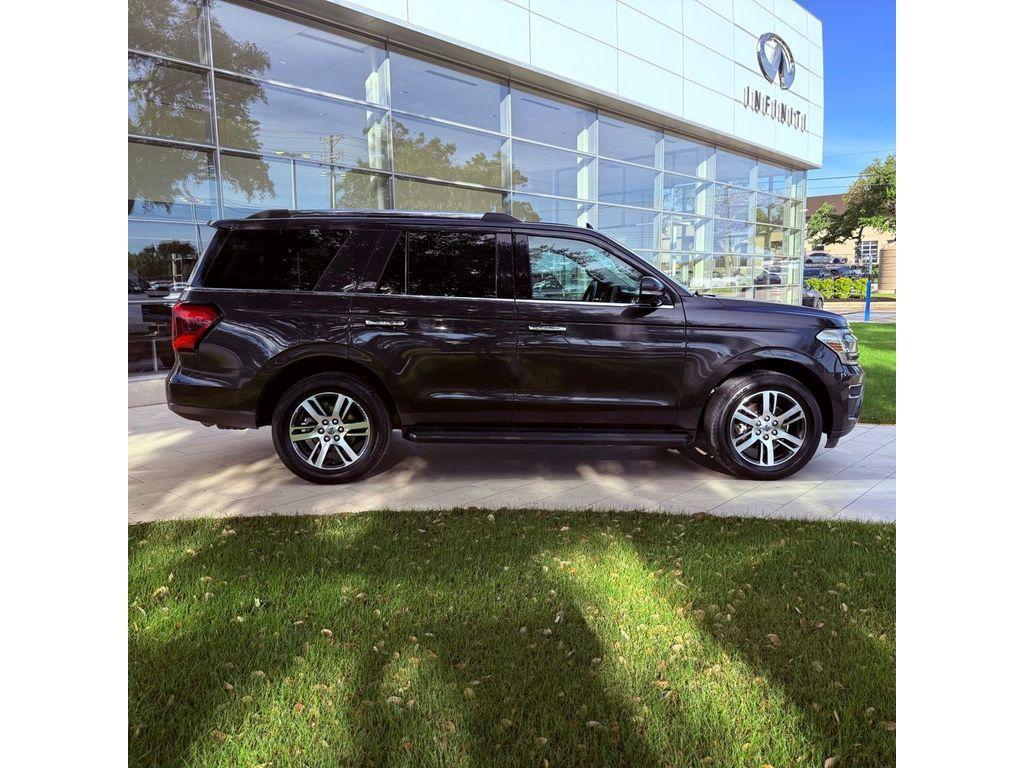 used 2024 Ford Expedition car, priced at $42,263