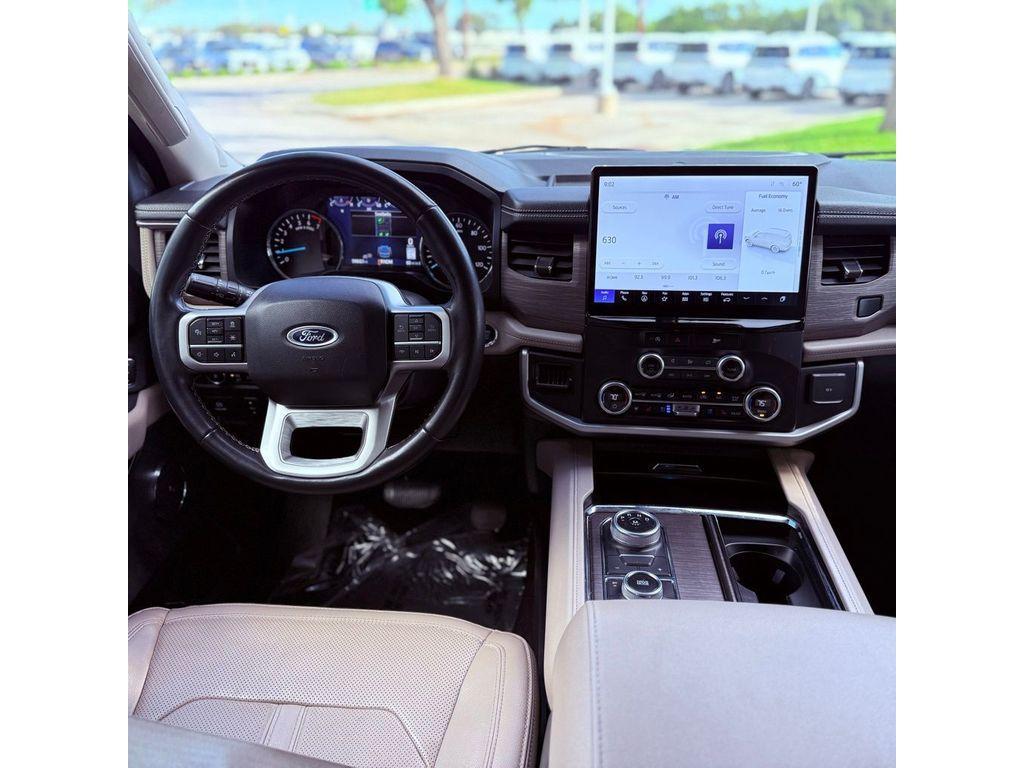used 2024 Ford Expedition car, priced at $42,263