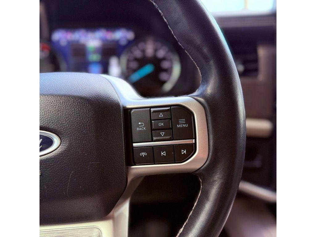 used 2024 Ford Expedition car, priced at $42,263