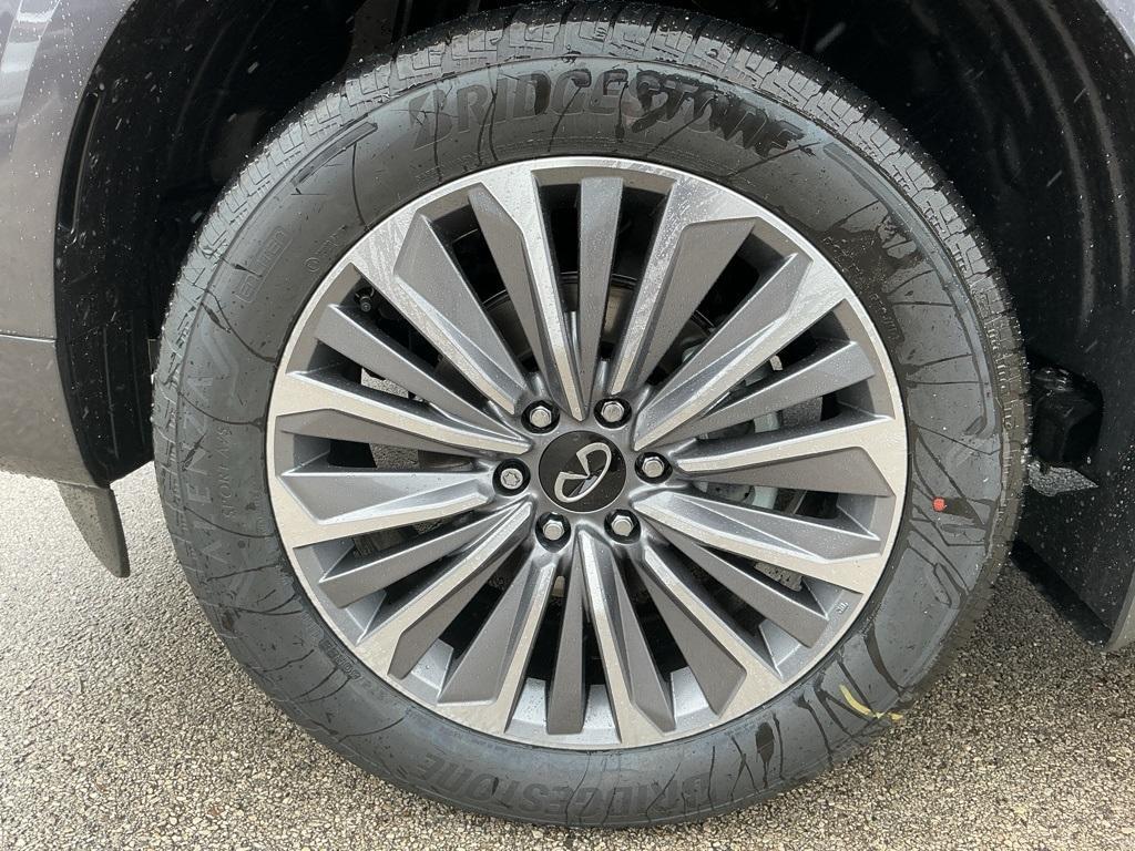 new 2026 INFINITI QX80 car, priced at $96,088