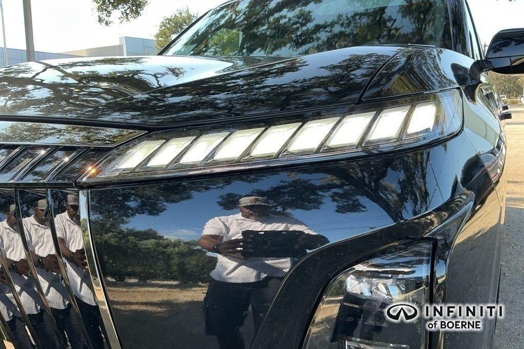 new 2026 INFINITI QX80 car, priced at $109,347