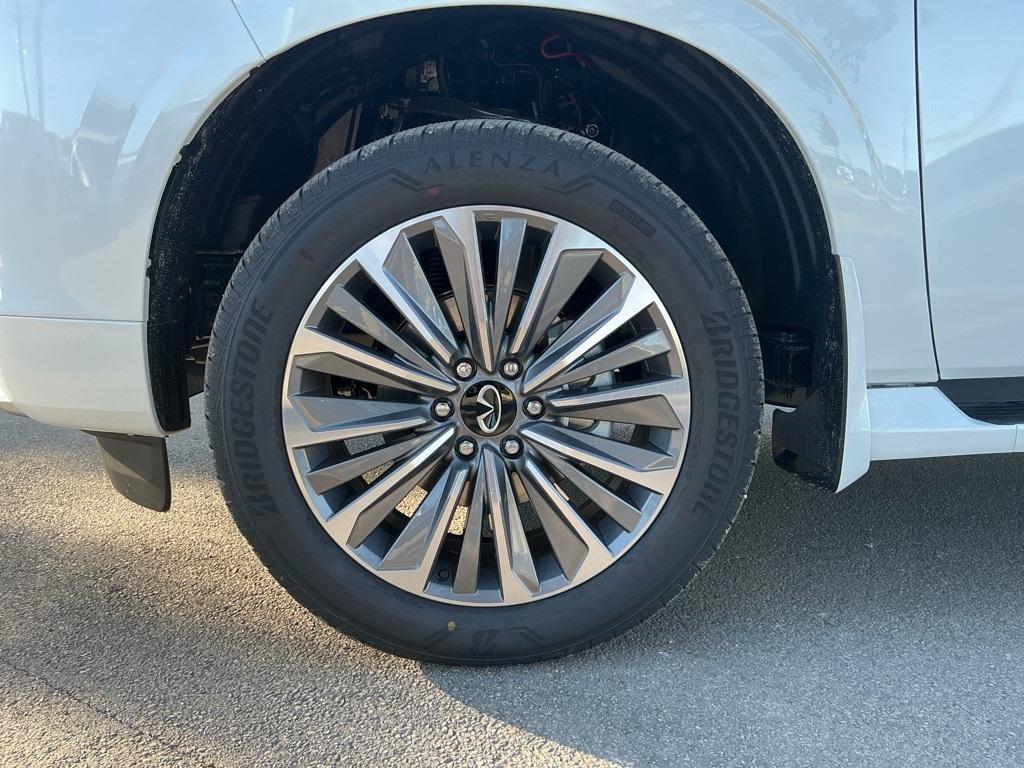 new 2026 INFINITI QX80 car, priced at $86,380