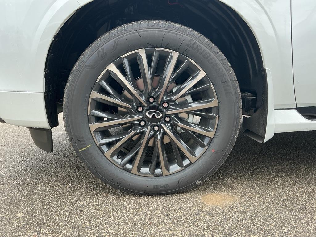new 2026 INFINITI QX80 car, priced at $104,860