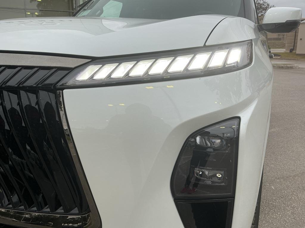 new 2026 INFINITI QX80 car, priced at $104,860