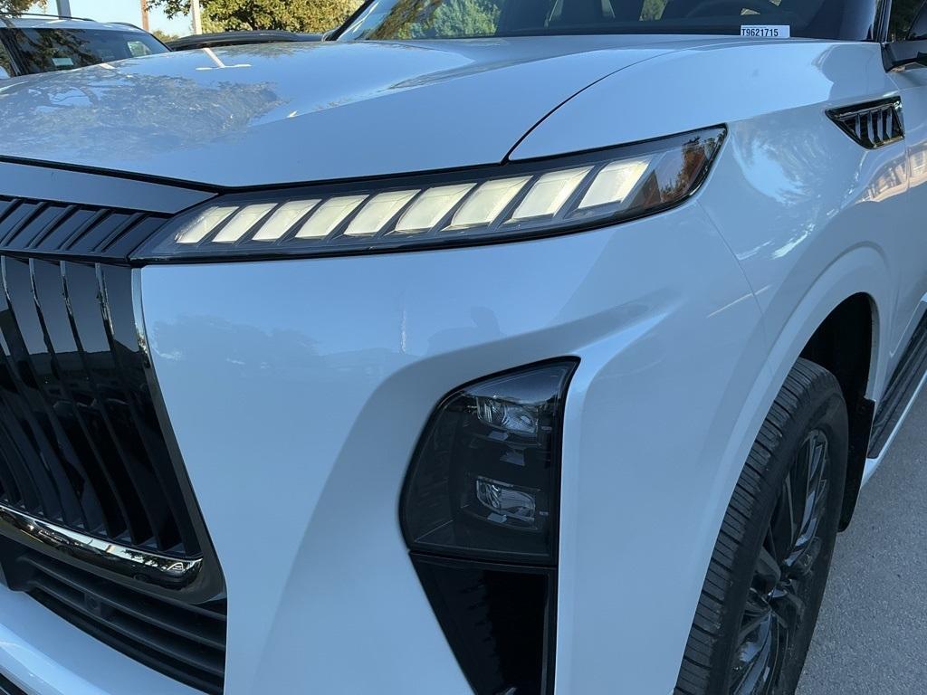 new 2026 INFINITI QX80 car, priced at $111,980