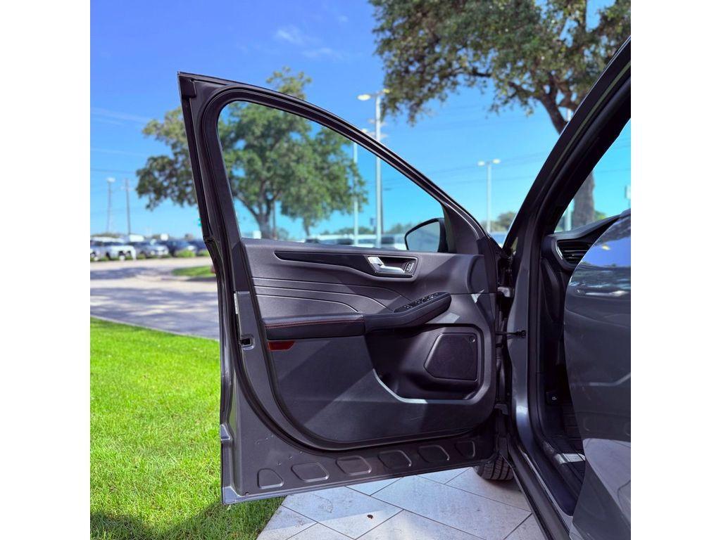 used 2025 Ford Escape car, priced at $22,291