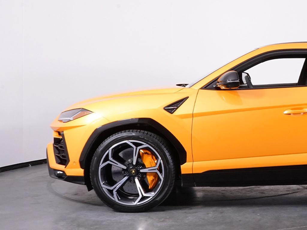 used 2022 Lamborghini Urus car, priced at $189,991