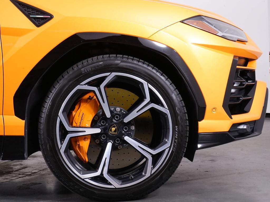 used 2022 Lamborghini Urus car, priced at $189,991