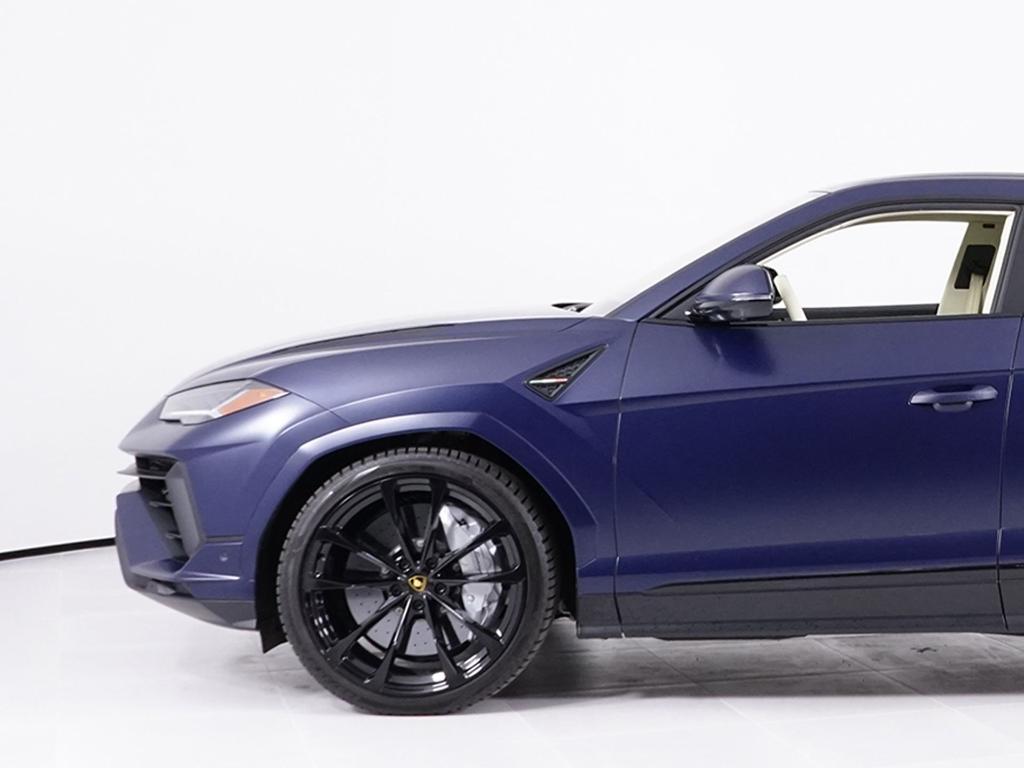 used 2024 Lamborghini Urus car, priced at $269,991