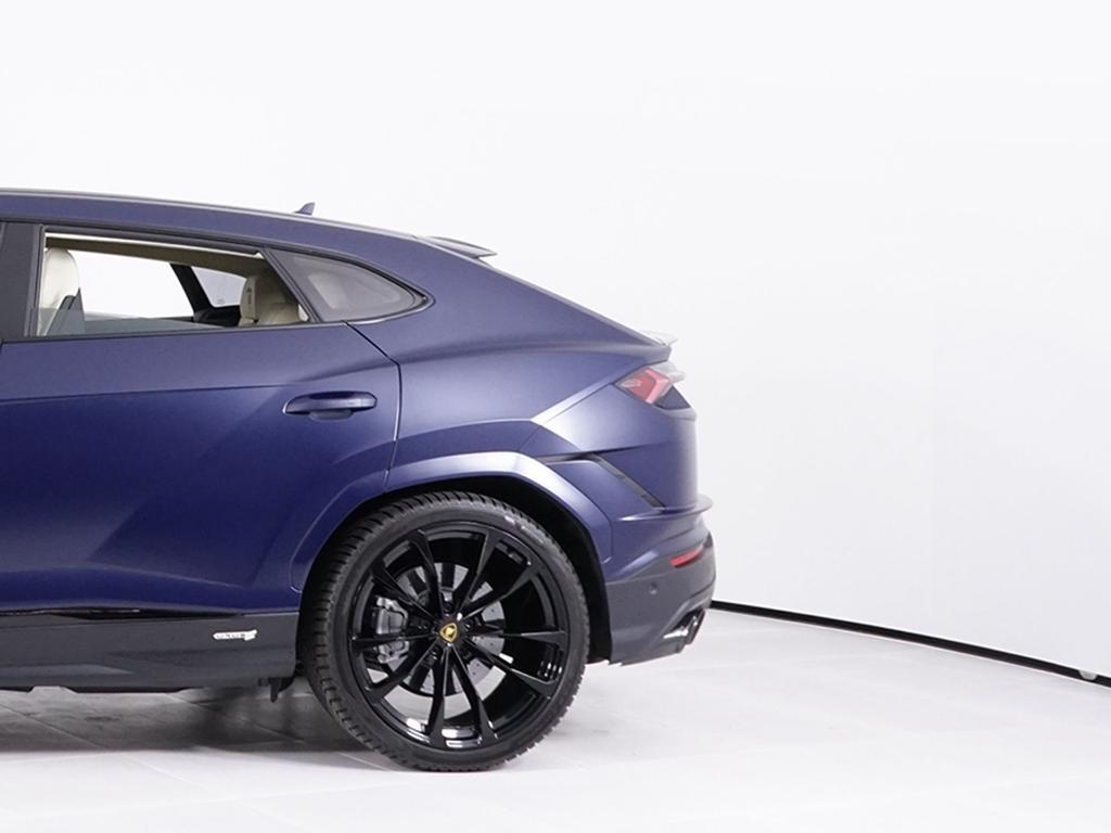 used 2024 Lamborghini Urus car, priced at $269,991