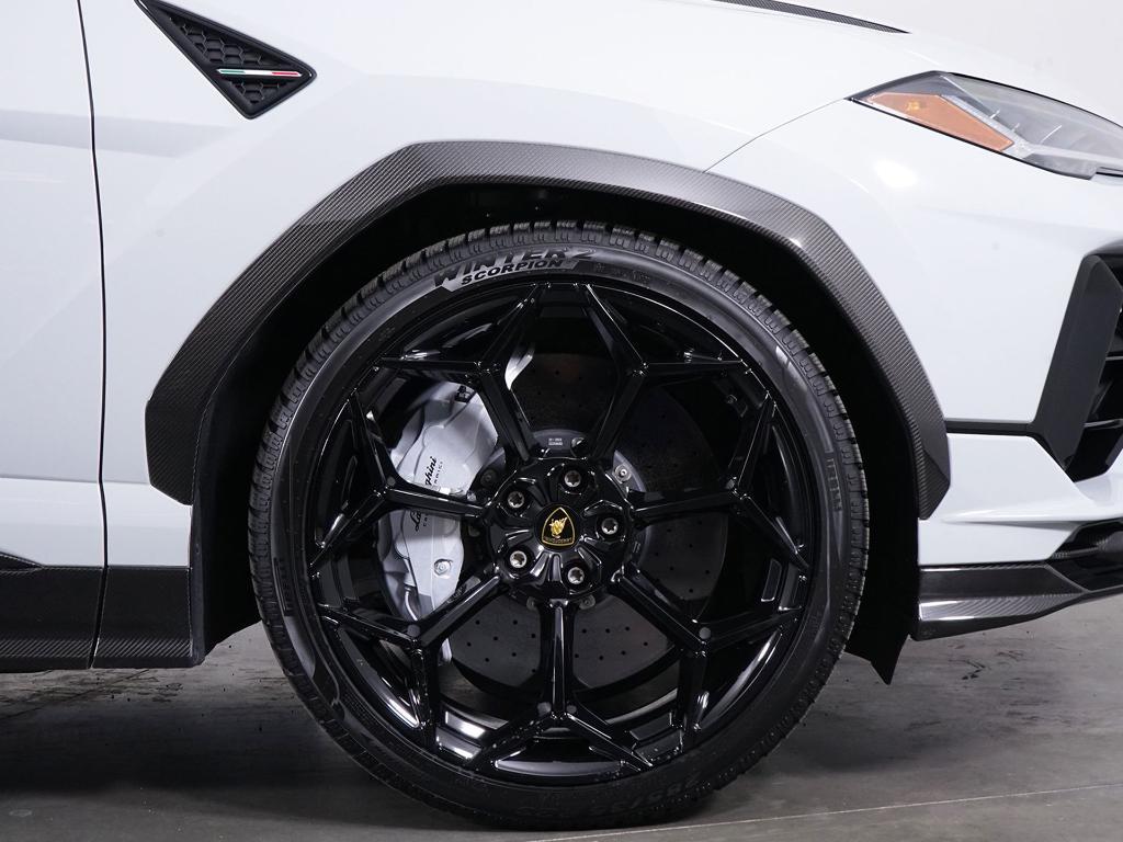 used 2023 Lamborghini Urus car, priced at $294,991