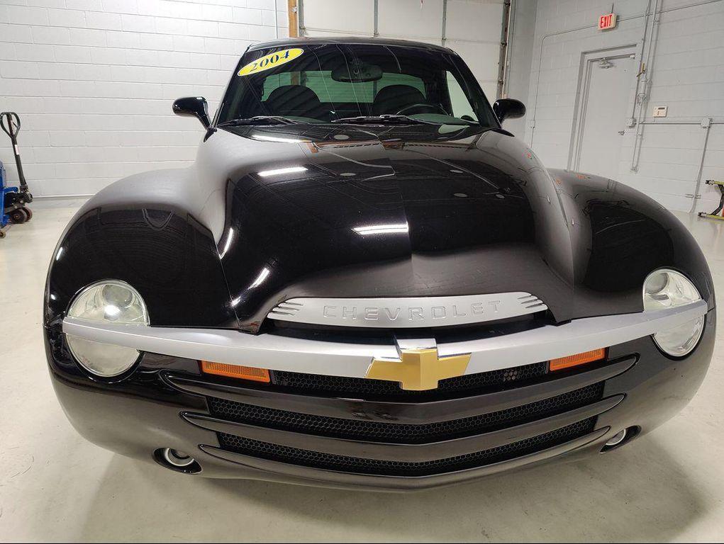 used 2004 Chevrolet SSR car, priced at $22,500