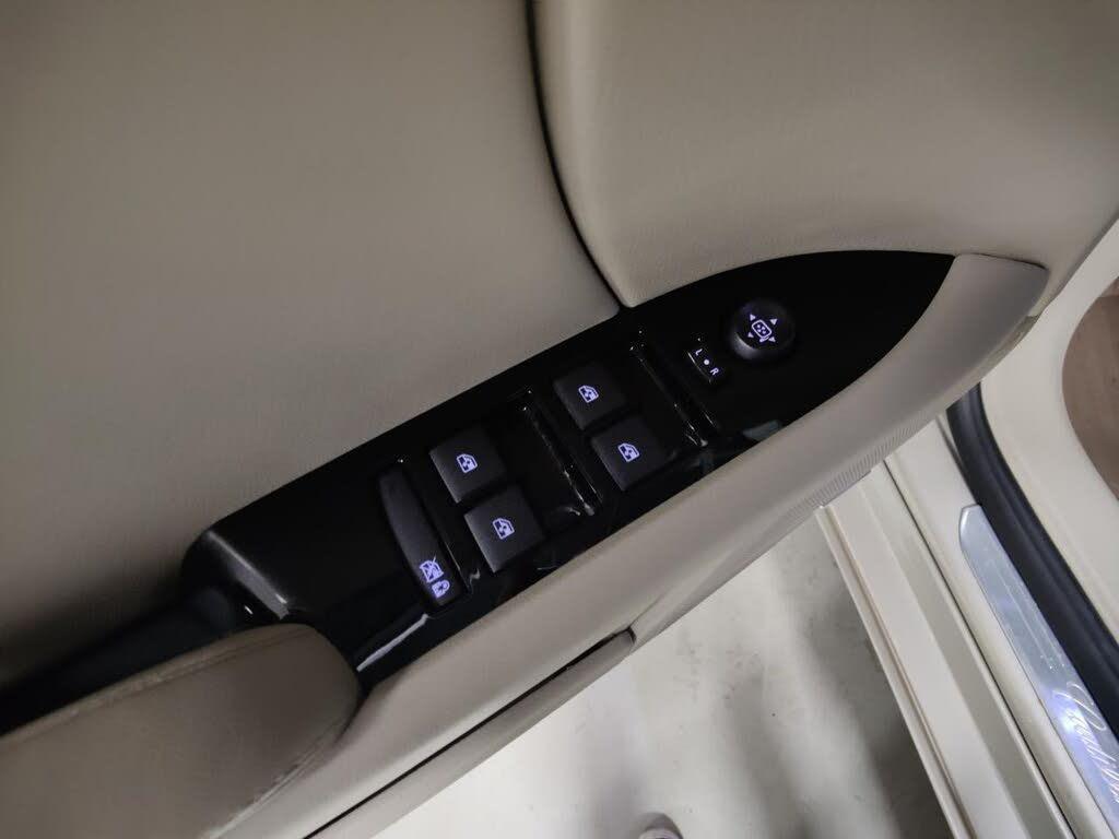 used 2013 Cadillac XTS car, priced at $14,995