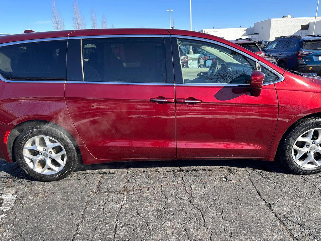 used 2018 Chrysler Pacifica car, priced at $14,452