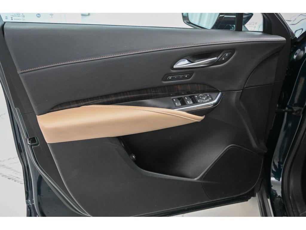 used 2024 Cadillac XT4 car, priced at $34,992