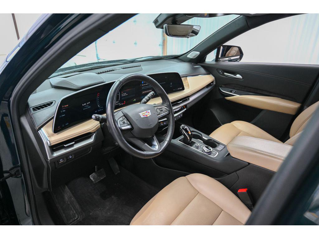 used 2024 Cadillac XT4 car, priced at $34,992