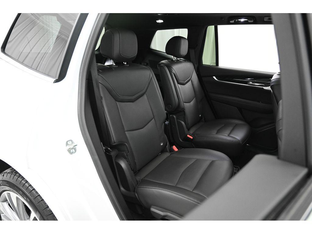 used 2025 Cadillac XT6 car, priced at $45,296