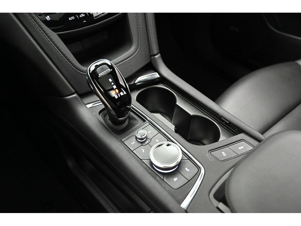 used 2025 Cadillac XT6 car, priced at $45,296