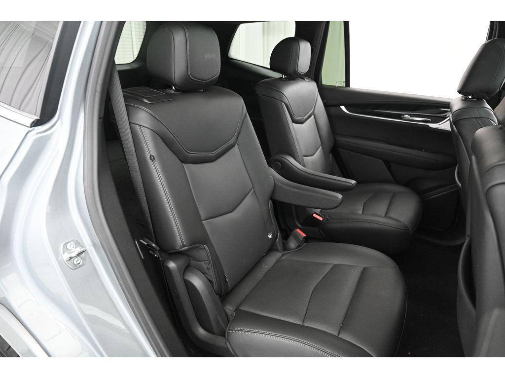 used 2025 Cadillac XT6 car, priced at $43,992