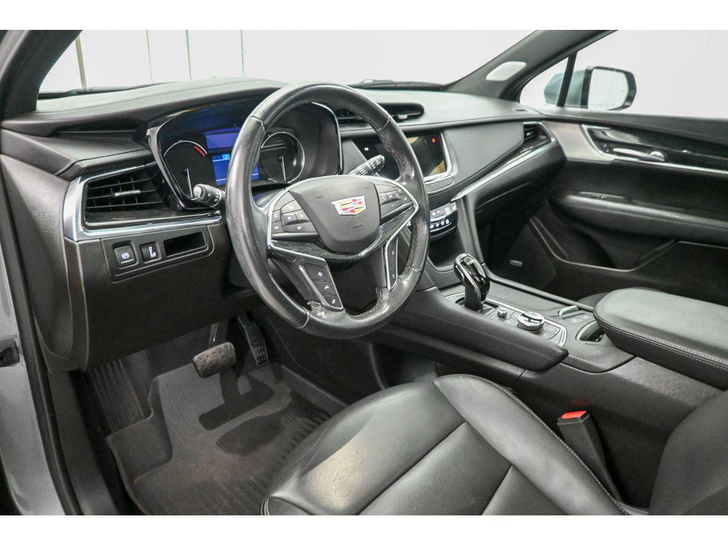 used 2022 Cadillac XT5 car, priced at $28,375