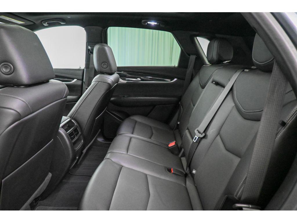 used 2022 Cadillac XT5 car, priced at $28,375