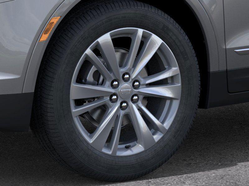 new 2025 Cadillac XT5 car, priced at $51,090