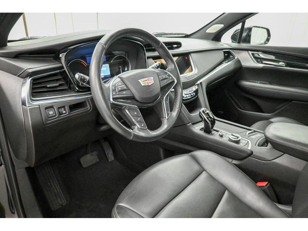 used 2023 Cadillac XT5 car, priced at $27,295