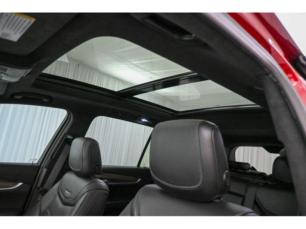 used 2023 Cadillac XT6 car, priced at $38,982