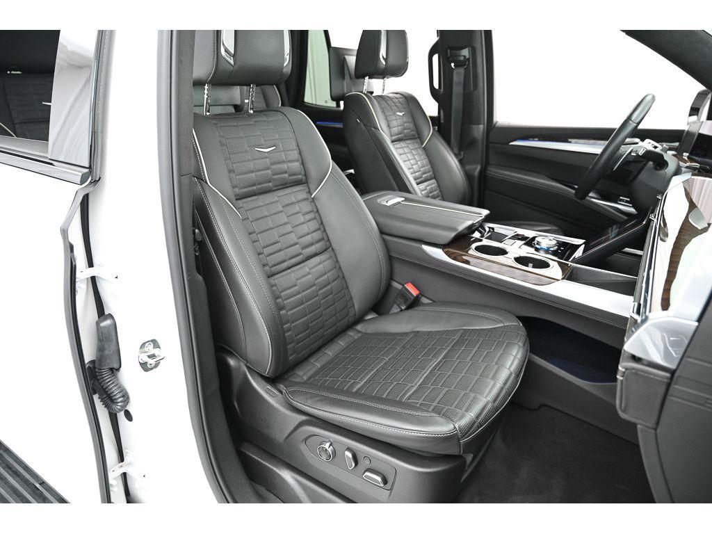 used 2025 Cadillac Escalade car, priced at $114,995