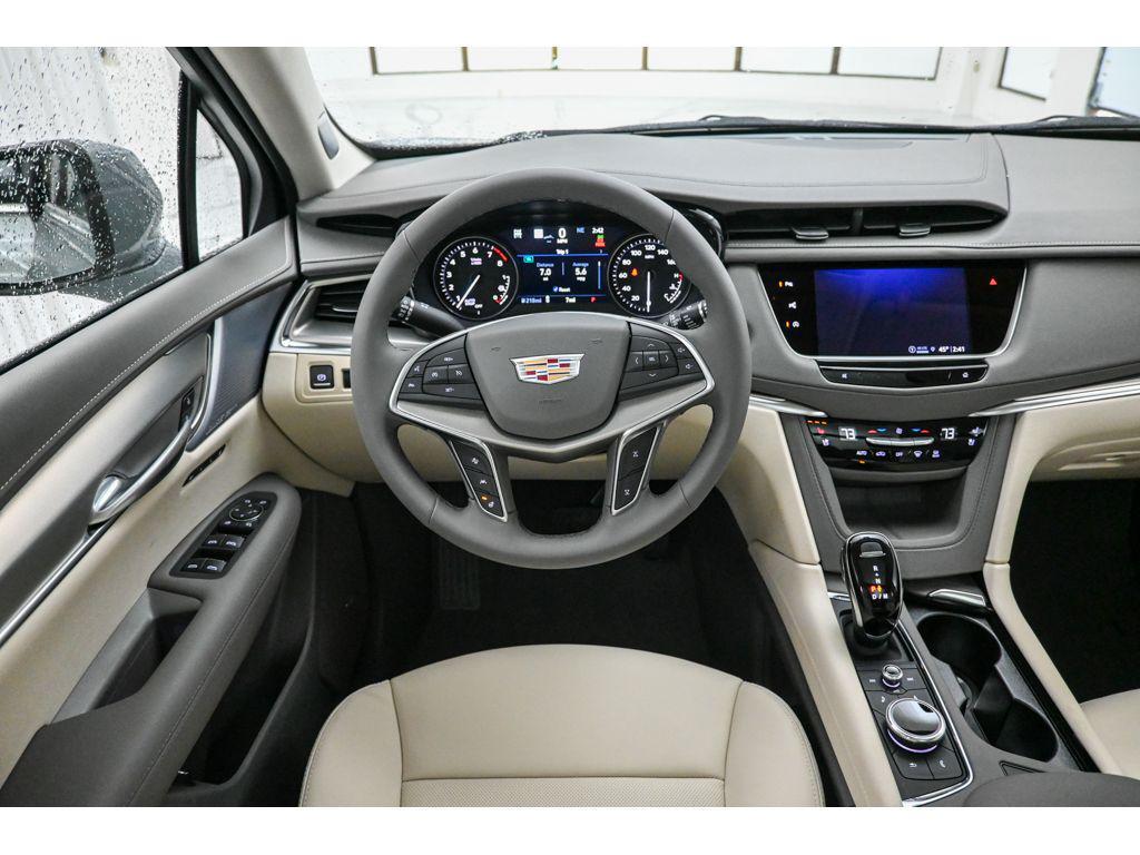 new 2026 Cadillac XT5 car, priced at $61,470