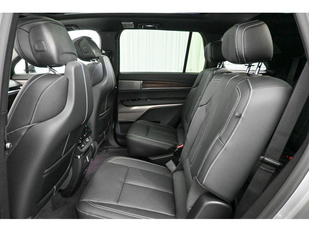 new 2026 Cadillac VISTIQ car, priced at $82,340