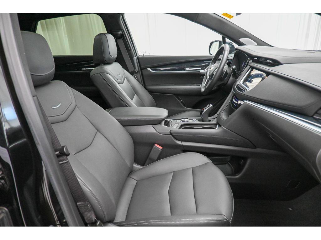 used 2024 Cadillac XT5 car, priced at $39,375