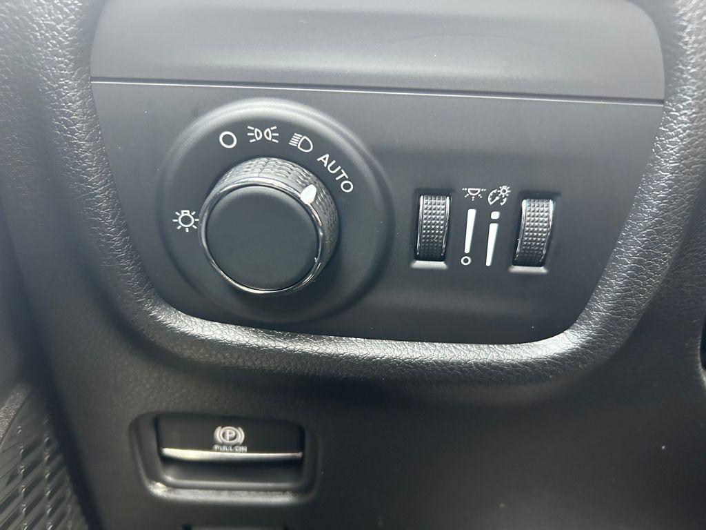 new 2025 Jeep Grand Cherokee L car, priced at $43,508