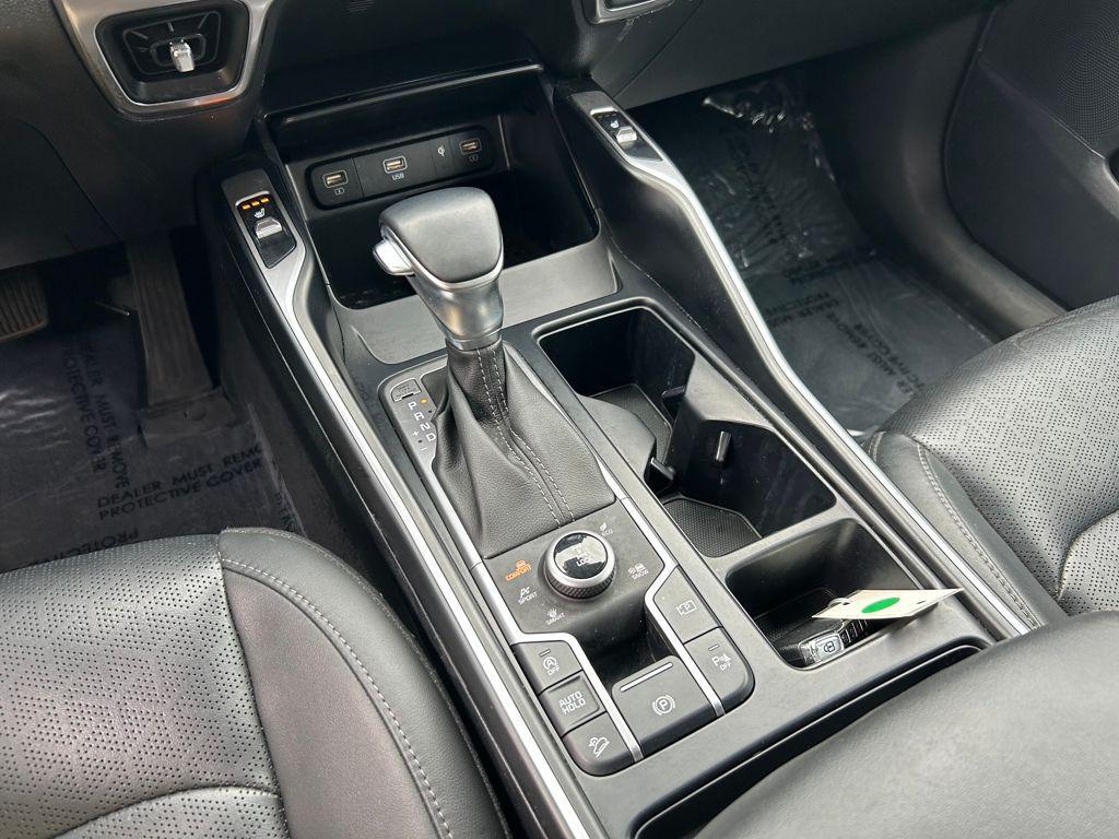 used 2023 Kia Sorento car, priced at $26,500