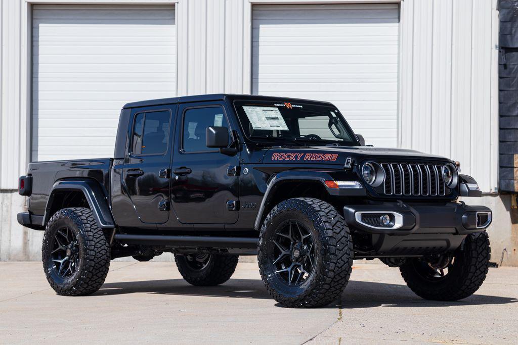 new 2026 Jeep Gladiator car, priced at $74,654