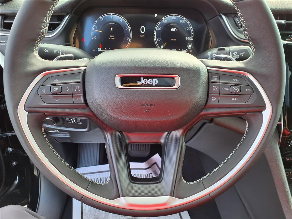 new 2025 Jeep Grand Cherokee car, priced at $39,512