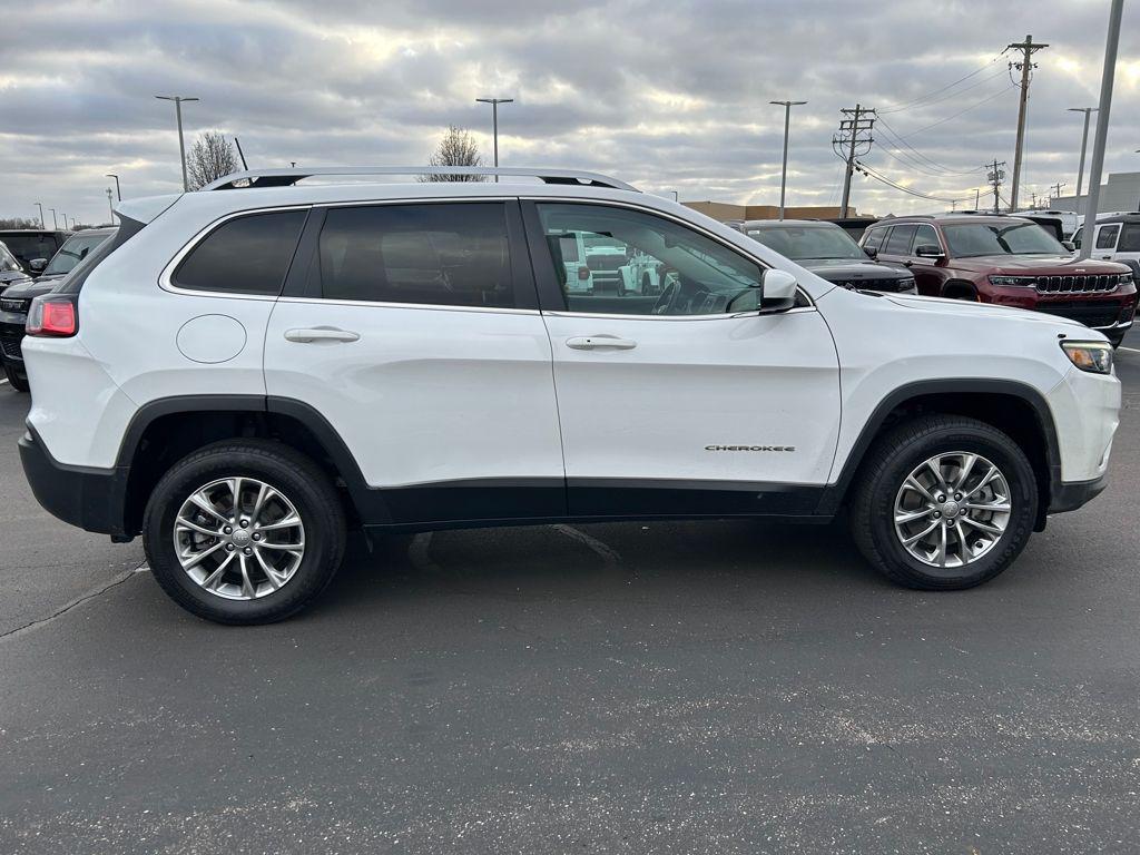 used 2019 Jeep Cherokee car, priced at $16,800